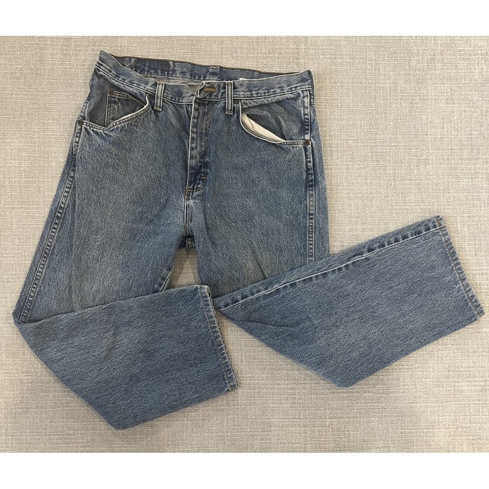 Wrangler Jeans Blue 33W Relaxed Straight Fit 100% Cotton- see measurements - Picture 1 of 5